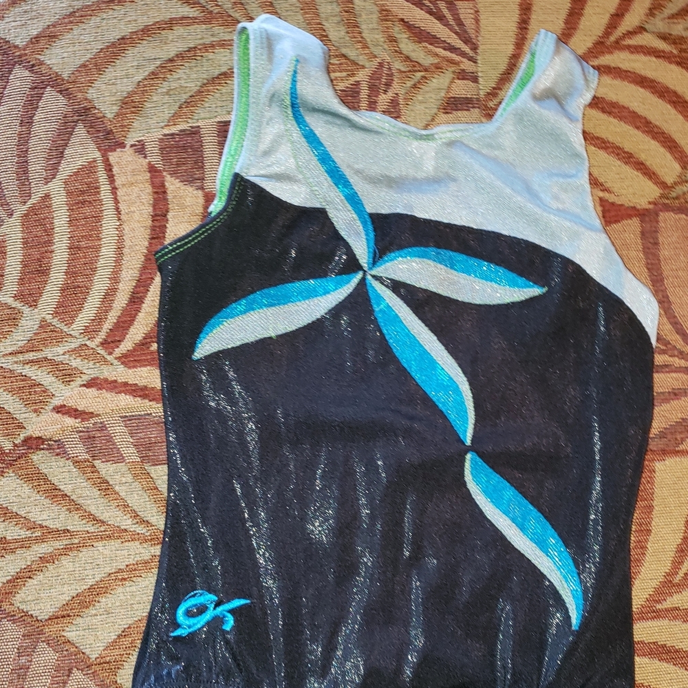 Leotards - Picture 3 of 8